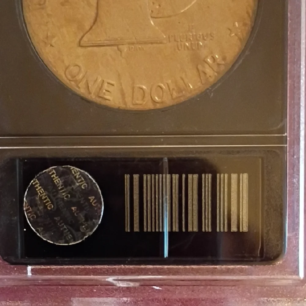 1976 Eisenhower Dollar in Acrylic Holder - Gold Tone